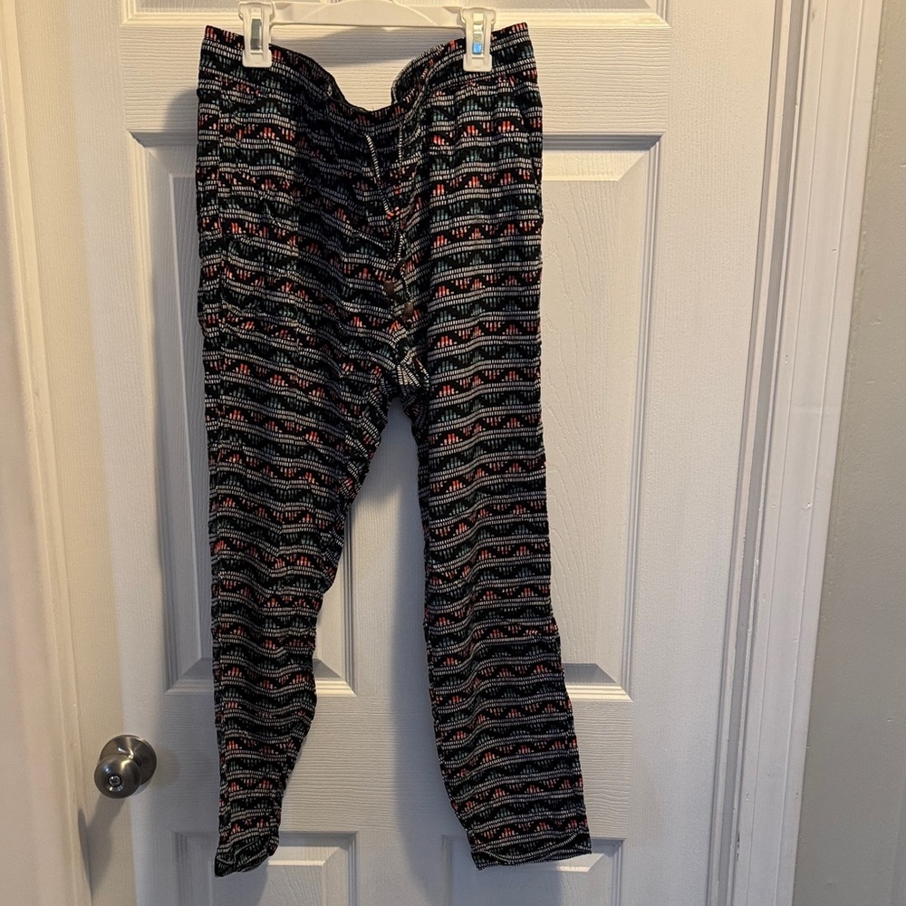 Old Navy Black and White Patterned Women's Pants
